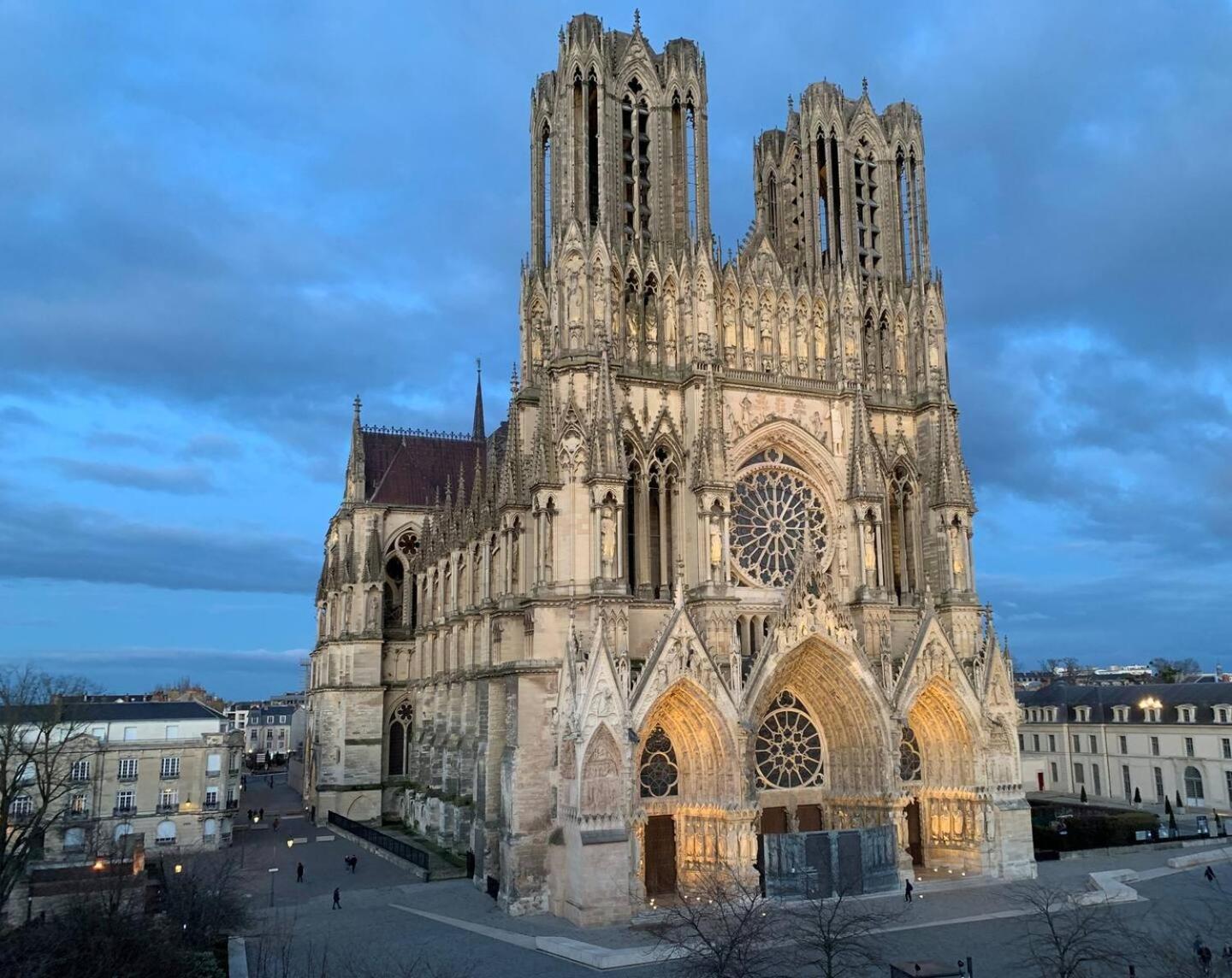 Le Clovis - Centre - Cathedrale Apartment Reims Exterior foto